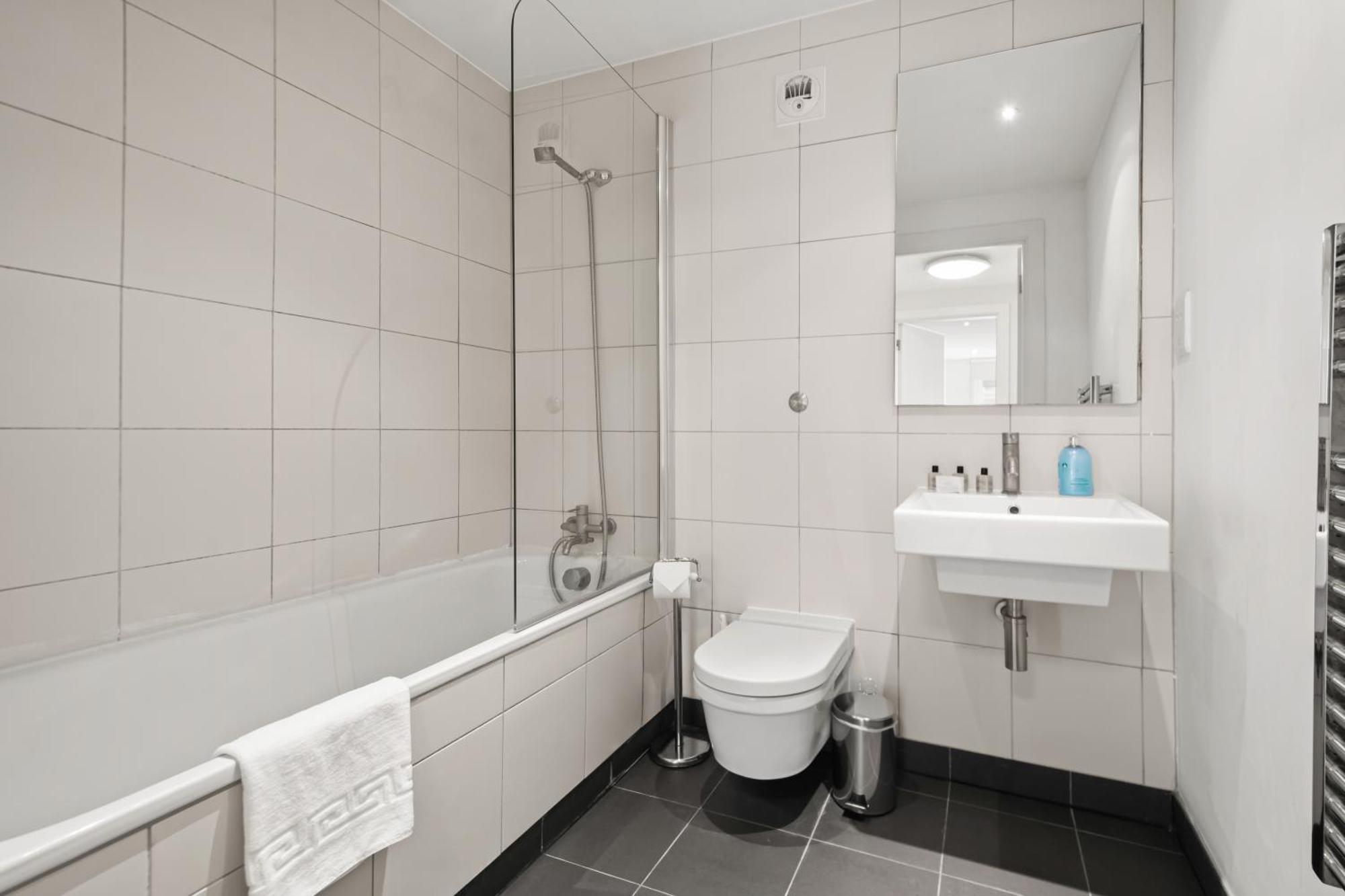 Mysquare One Bedroom Serviced Apartment Near St Paul'S Blackfriars London Eksteriør billede