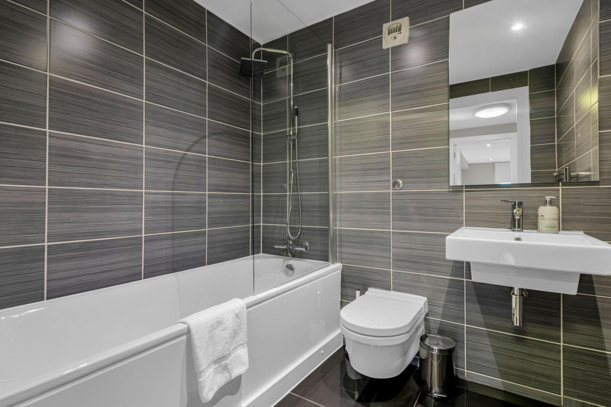 Mysquare One Bedroom Serviced Apartment Near St Paul'S Blackfriars London Eksteriør billede