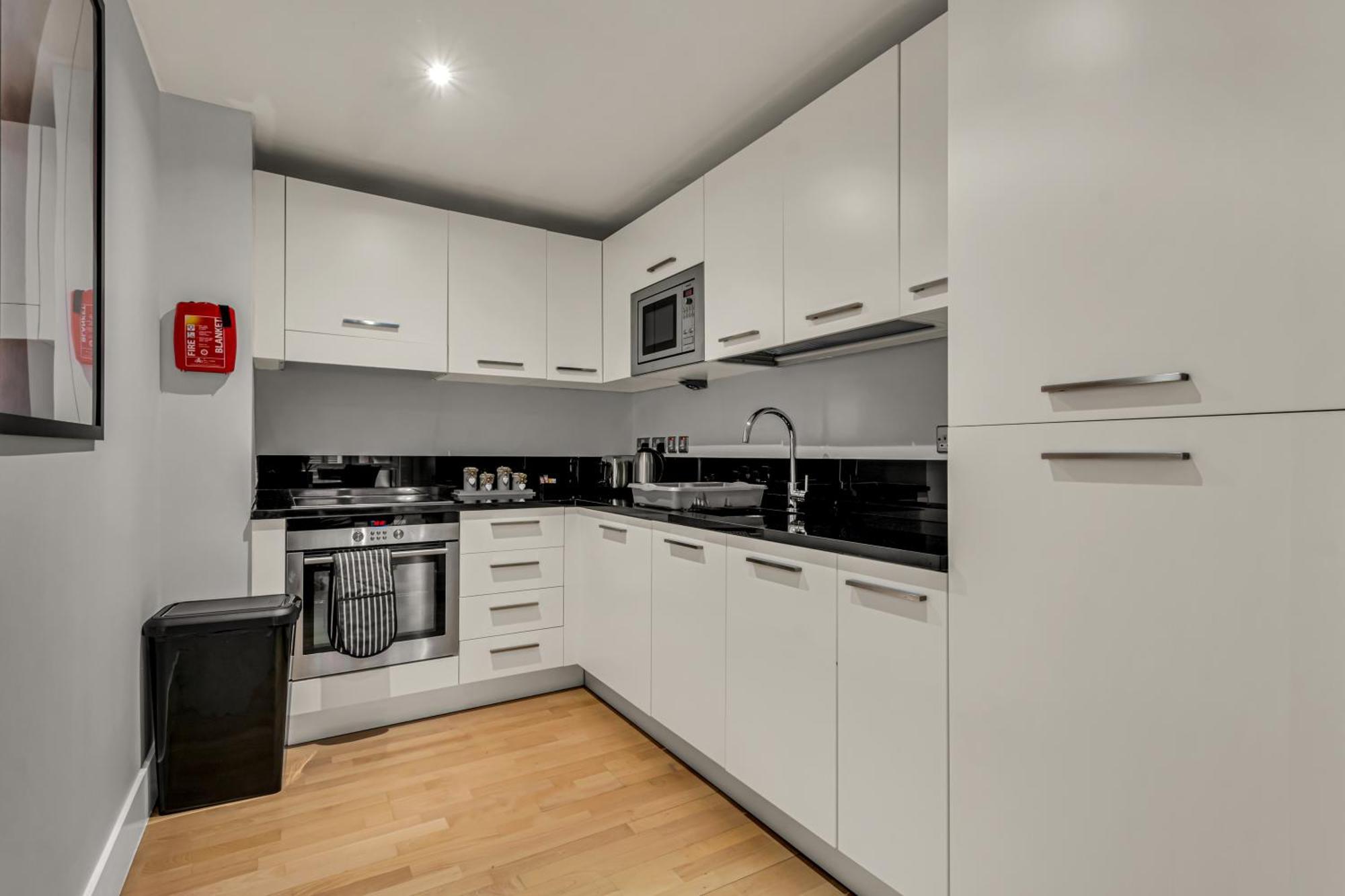 Mysquare One Bedroom Serviced Apartment Near St Paul'S Blackfriars London Eksteriør billede